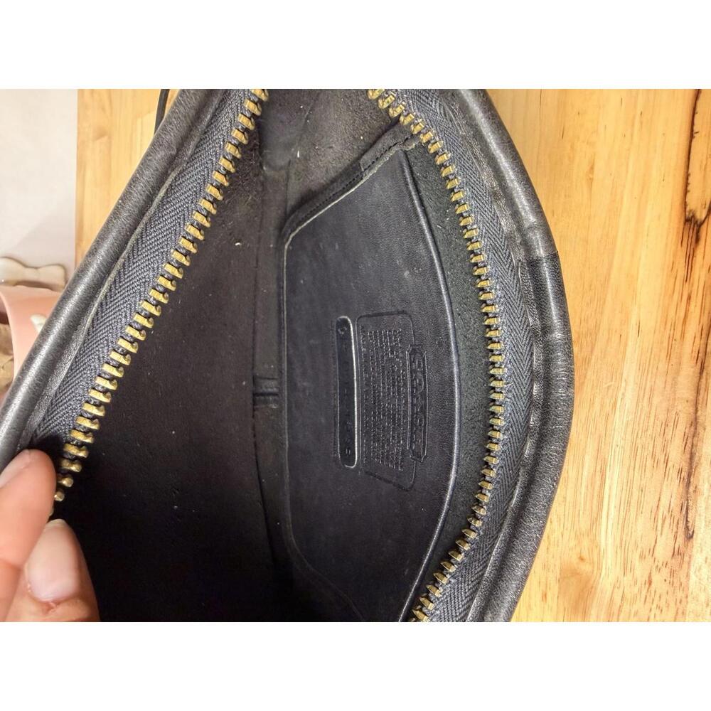 Early NYC Vintage Coach Black Leather Crossbody Bag USA Made - Picture 4 of 7